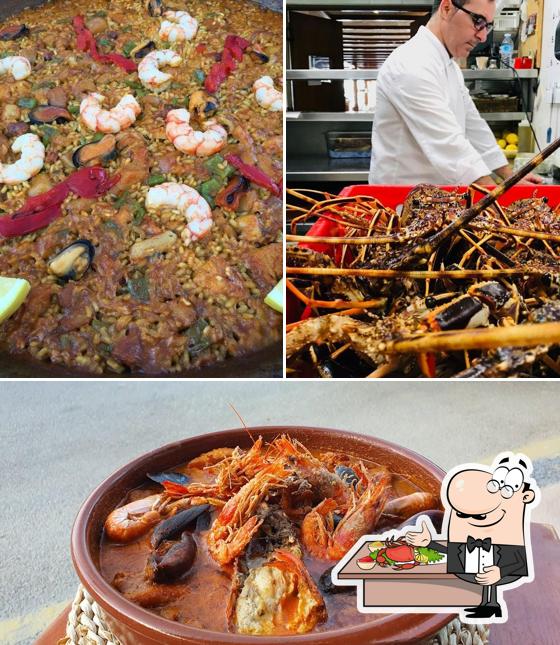 Попробуйте блюда с морепродуктами в "Es Canyís"
