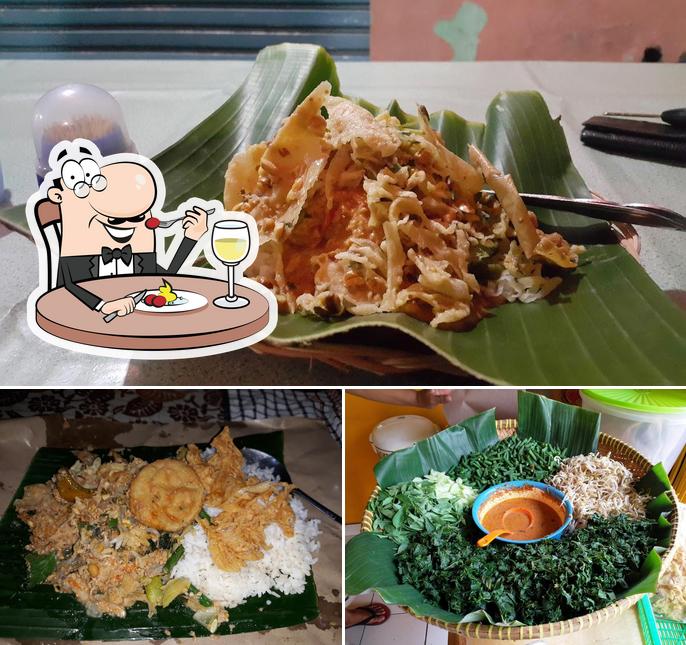 Nasi Pecel Sambel Tumpang Rawon Khas Nganjuk Restaurant East Jakarta