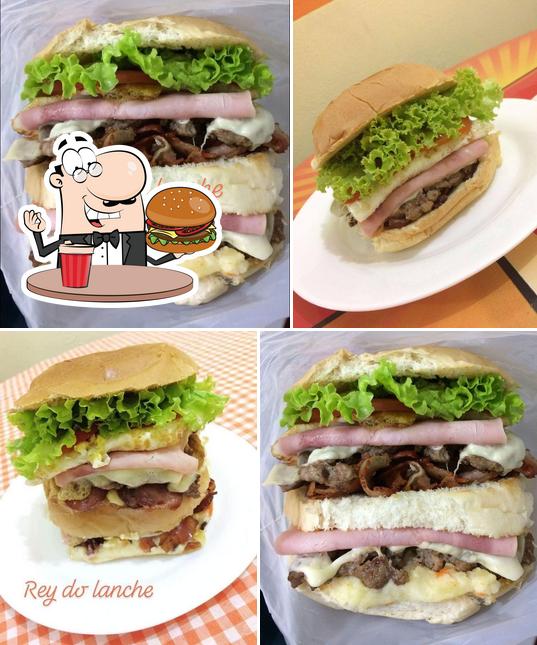 Peça um hambúrguer no Rey do Lanche Hamburgueria