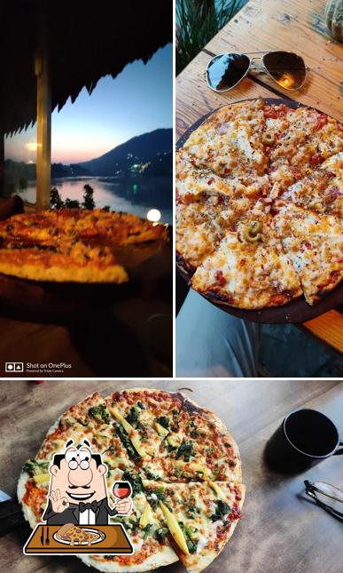 Get pizza at Rishikesh Freedom Cafe