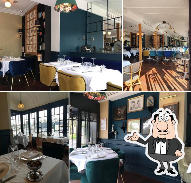 Chez Comus