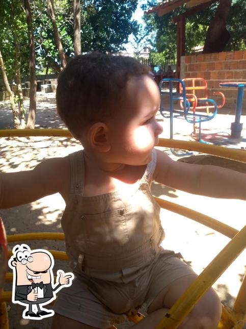 Look at this image of Bar da Guarita