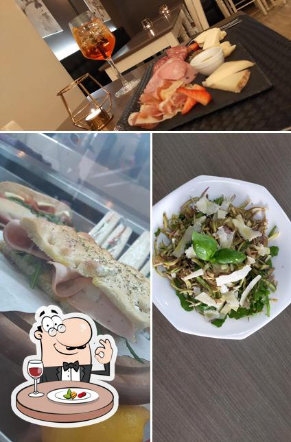 Cibo al EVOE' CAFE' Rome