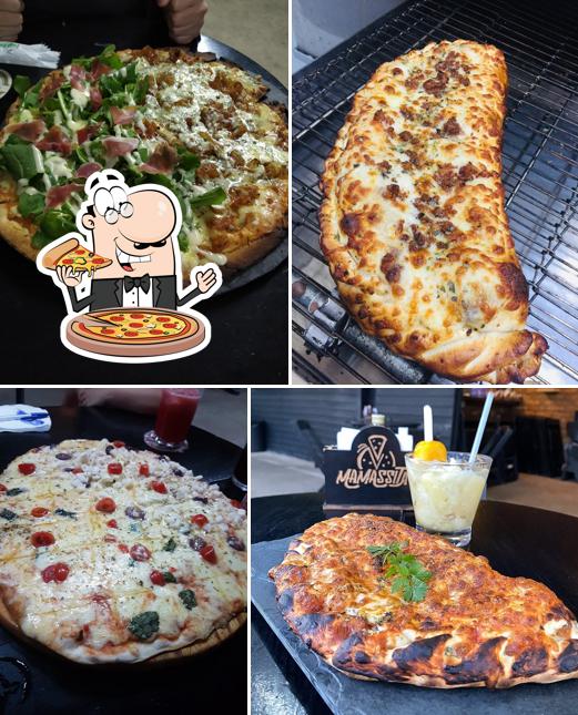 Peça diversos tipos de pizza