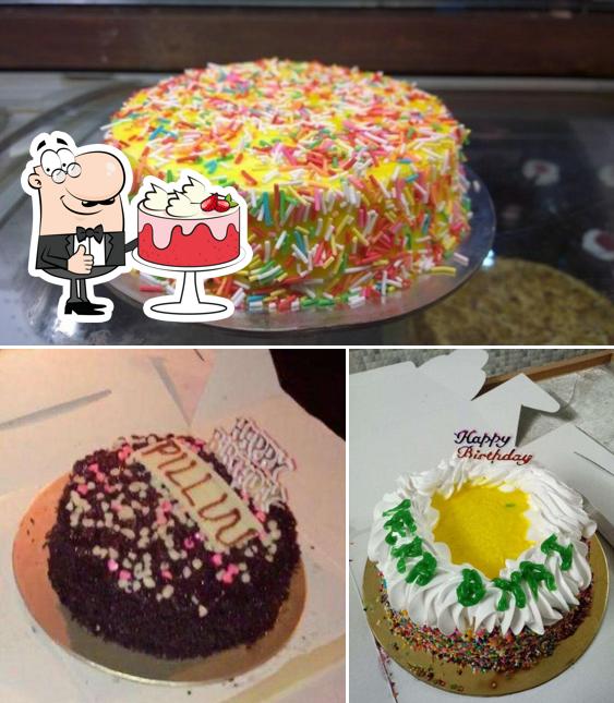 See this picture of Fusion Ice Cream Cakes