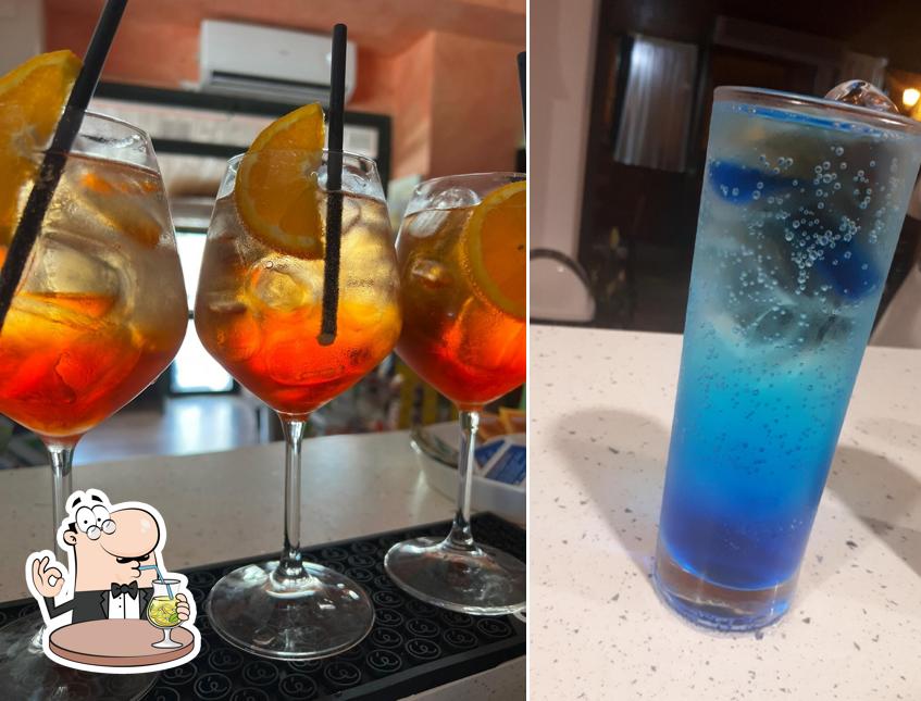 Goditi un drink dal menu