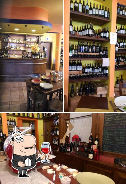 Il est fort sympathique de déguster un verre de vin à Osteria Vineria Il Borgo
