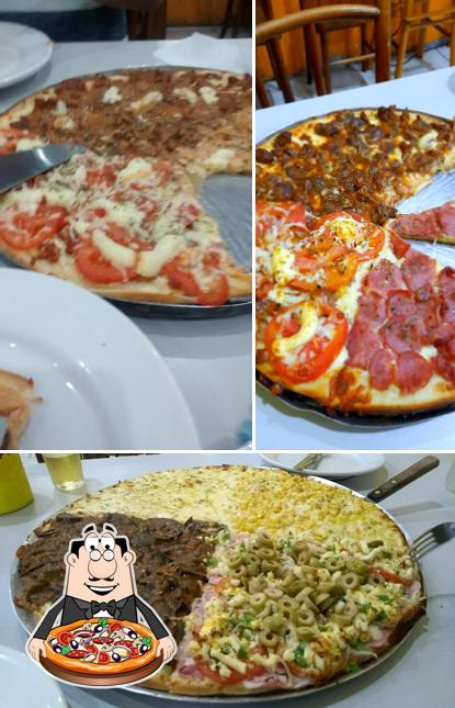 Experimente pizza no Tareko Lanches e Pizza