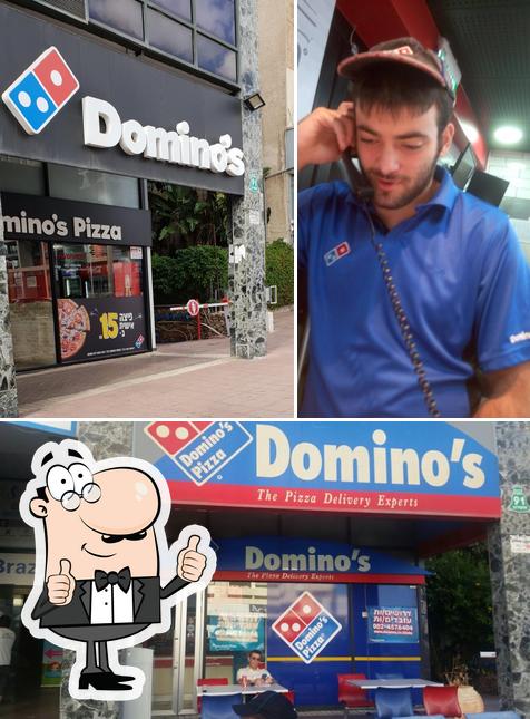 Regarder la photo de Domino's Pizza
