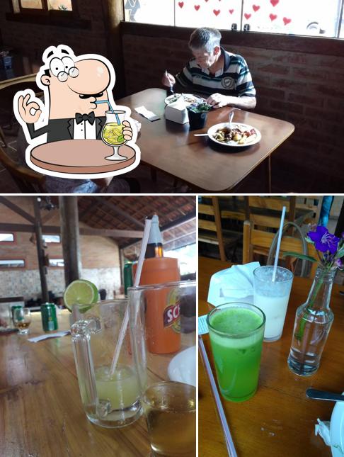 A imagem do Restaurante Recanto do Pico’s bebida e interior