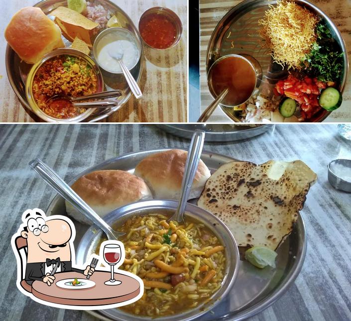 हॉटेल महेश मिसळ पाव हाऊस