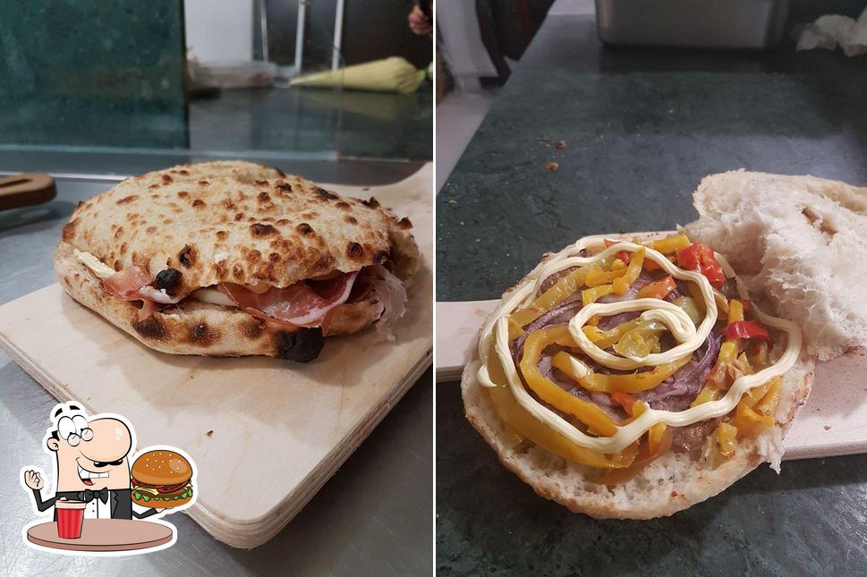 Essayez un hamburger à Pizzeria Da Alby