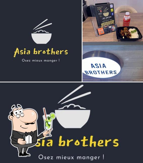 Profitez d'un verre à ASIA BROTHERS
