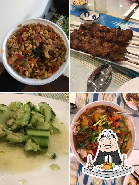 Platos en Silk Road Uyghur Cuisine