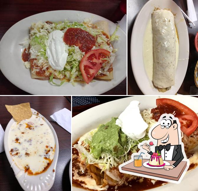 Los 3 Mariachis offers a variety of sweet dishes
