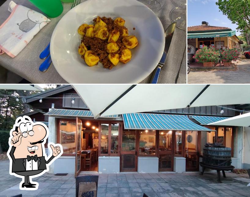 Guarda la immagine che mostra la interni e esterno di Ristorante la Cantina di Sarna