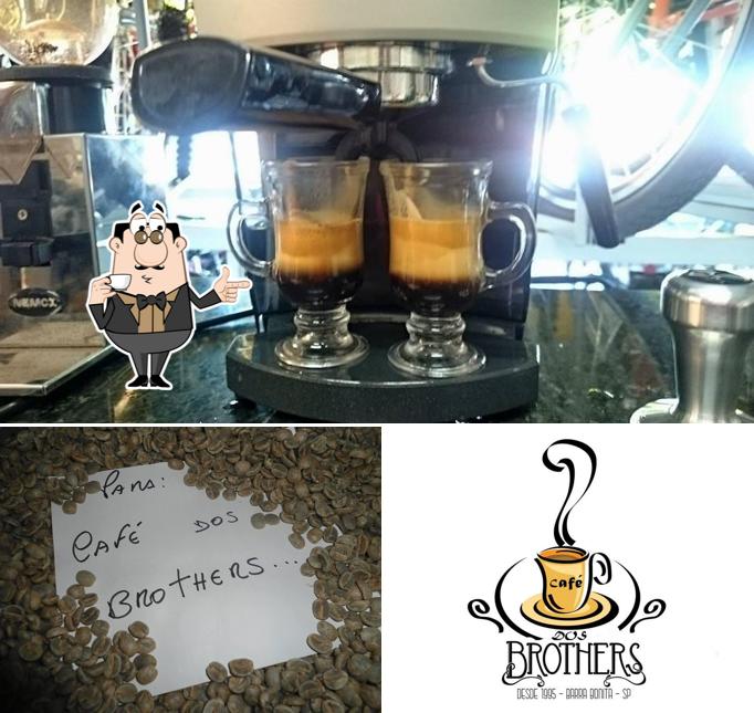 Desfrute de uma bebida no Beto Origens - Cafés de Especialidade