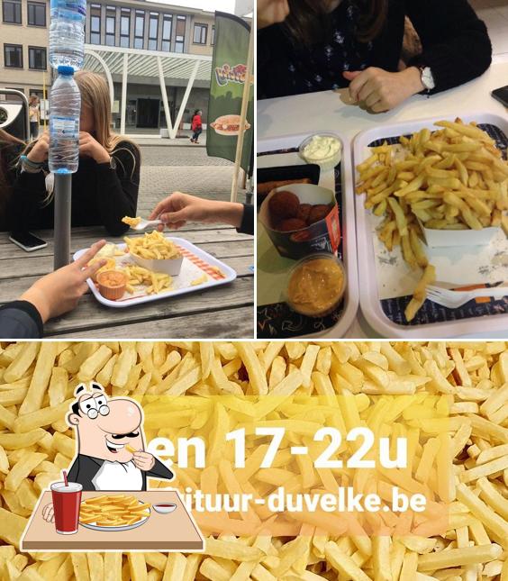 Commandez des pommes frites à Frituur 't Duvelke