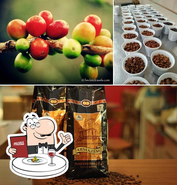Dê uma olhada a foto ilustrando comida e cerveja no Café Armazém