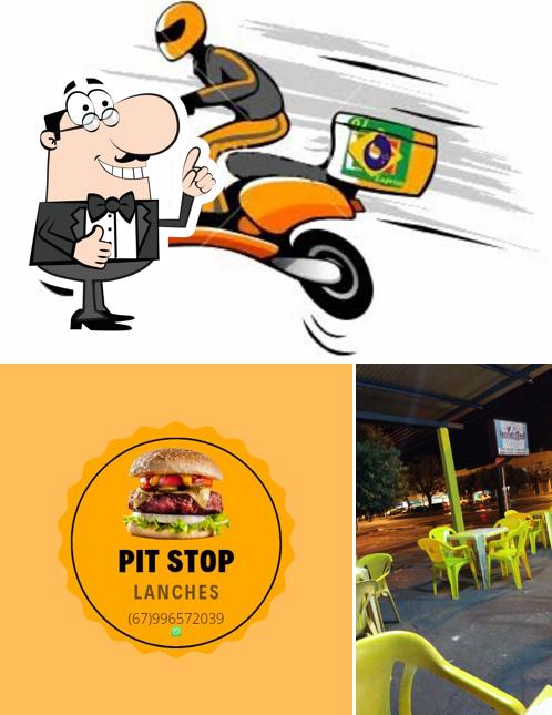 Look at the pic of Pit Stop Lanches