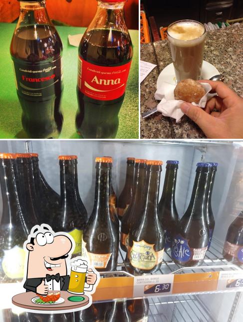 Puoi prenderti un rinfrescante bicchiere di birra chiara o scura