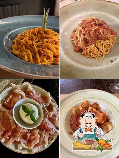 Spaghetti alla bolognese al Nas-Cëtta