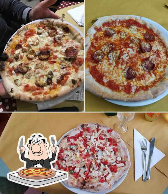 Ordina una pizza a Pizzeria Trattoria Zio Mario