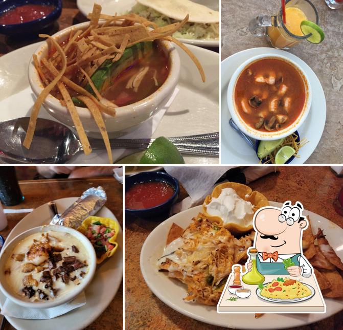 La Parrilla Mexican Restaurant in Greenville Restaurant menu and reviews