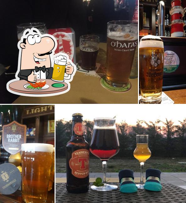 Puoi goderti un rinfrescante bicchiere di birra chiara o scura