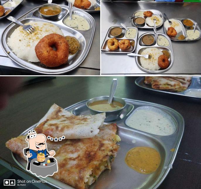 Food at Shri Deepali South Indian