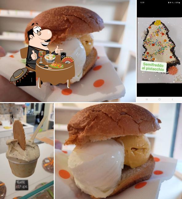 Cibo al Gelateria Gəlosità