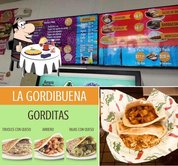 Order a burger at La Gordibuena Socorro