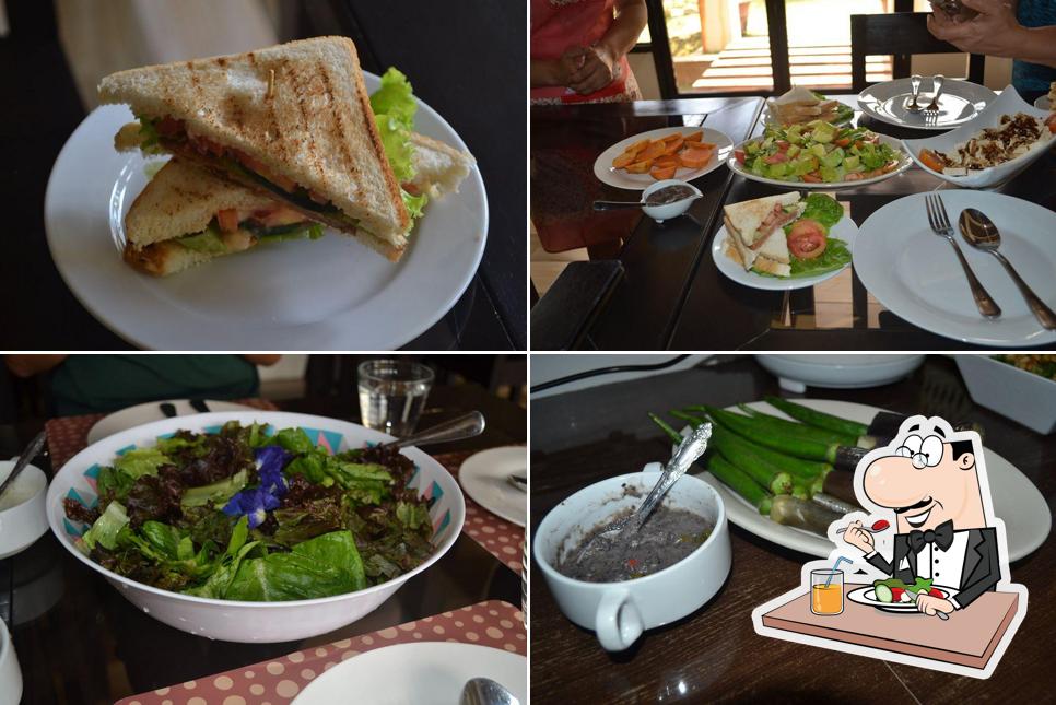 Блюда в "Nutri Cafe - Tagaytay"