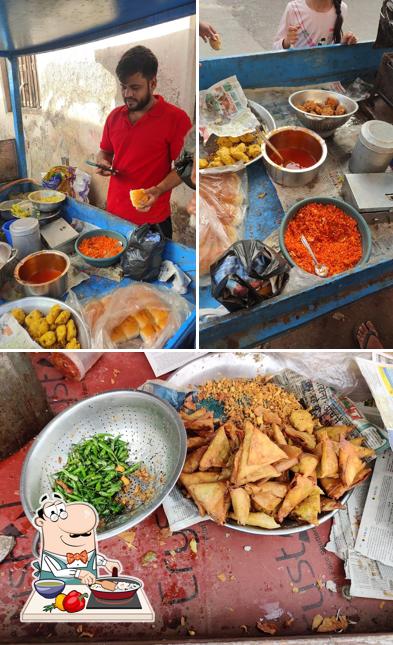 ROHAAN VADA PAV CORNER