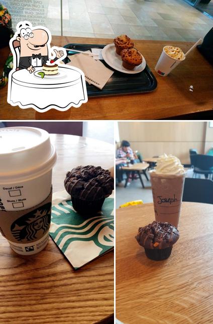 Starbucks sert une sélection de desserts