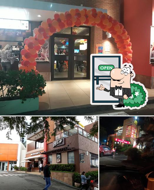 Desfrute da vista do exterior McDonald's