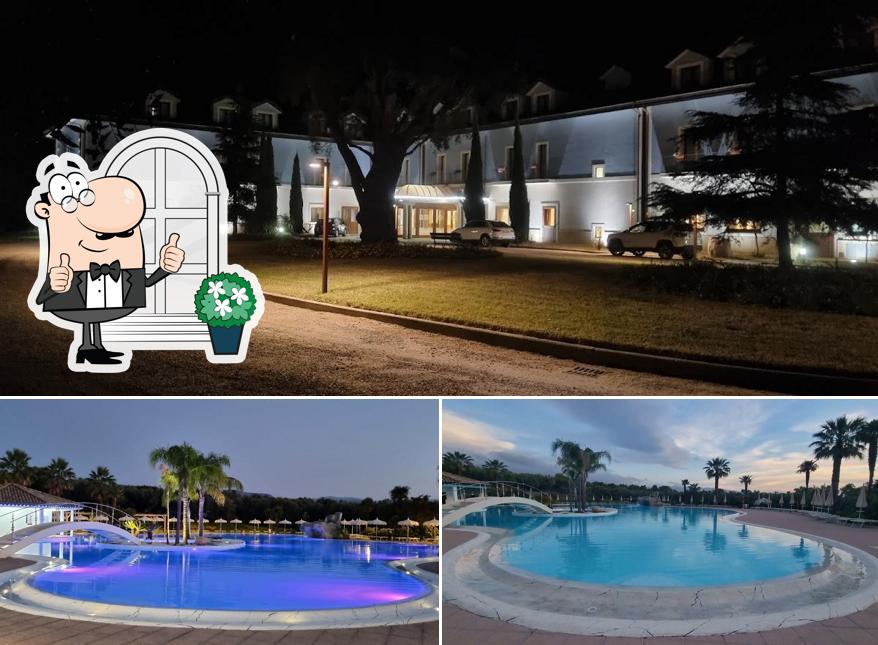 Jetez un coup d’œil à quoi ressemble Uliveto Principessa Resort & Banqueting à l'extérieur