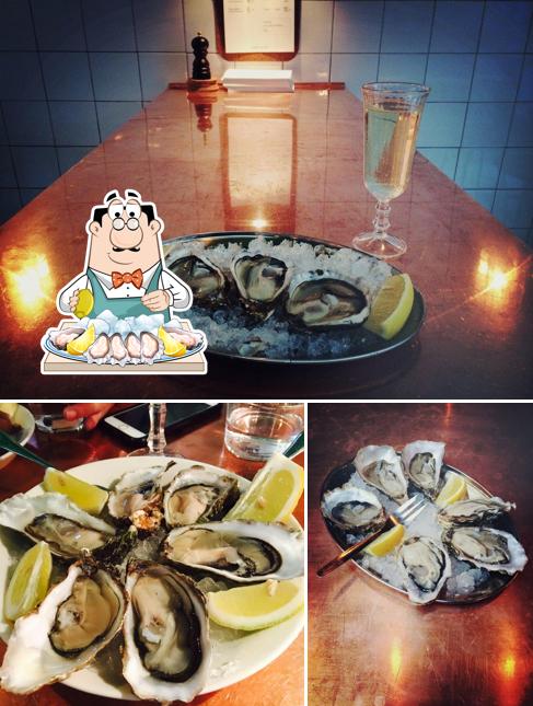 Oysters at The Happy Peanut Bar - Private Events Only