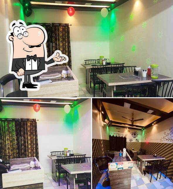 The interior of Grills & Rolls