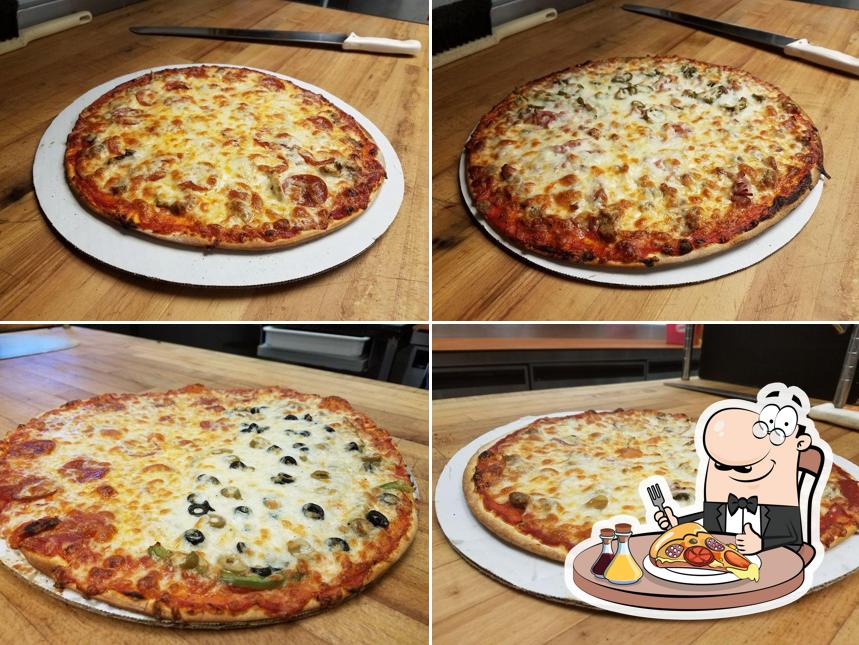 Upper Crust Pizzeria in Pell Lake Restaurant menu and reviews
