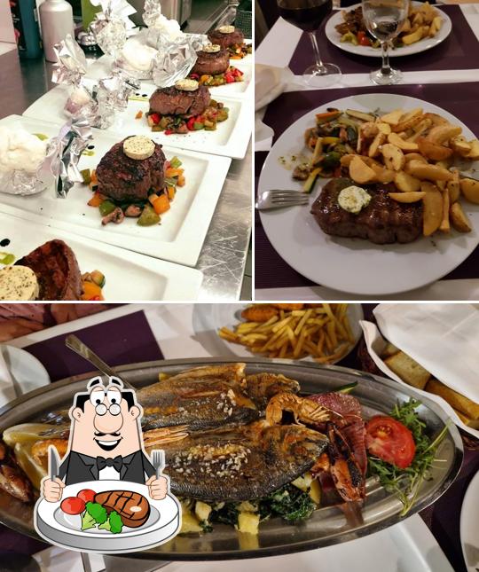 Prenditi i piatti di carne a Vila Kristina