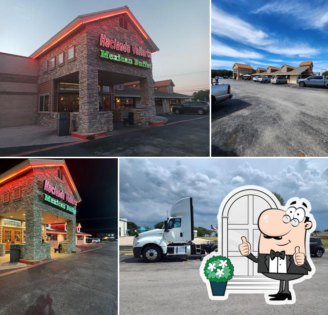 Hacienda Vallarta Mexican Buffet & Bakery, 7200 Bandera Rd in San