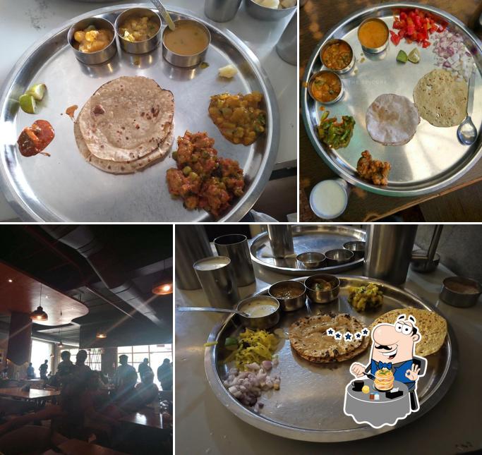 Meals at Maruti Gujarati Thali