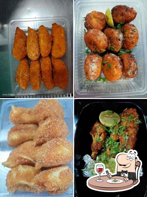 Food at T3 - Rolls & Momos