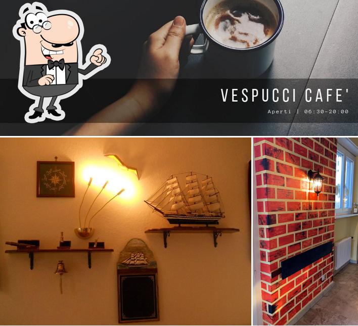 Dai un'occhiata agli interni di Vespucci Cafe