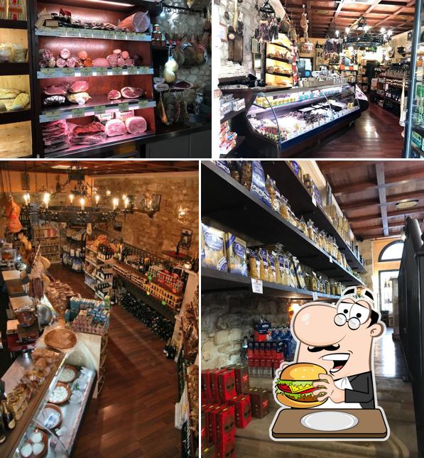 Ordina un hamburger a Il Tempio Del Gusto