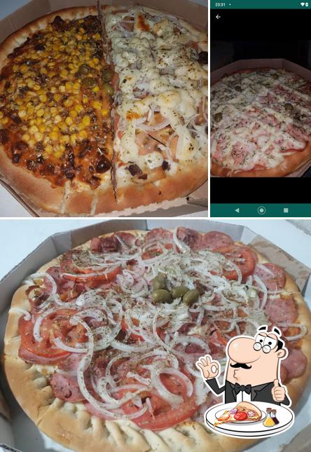 Escolha diferentes variedades de pizza