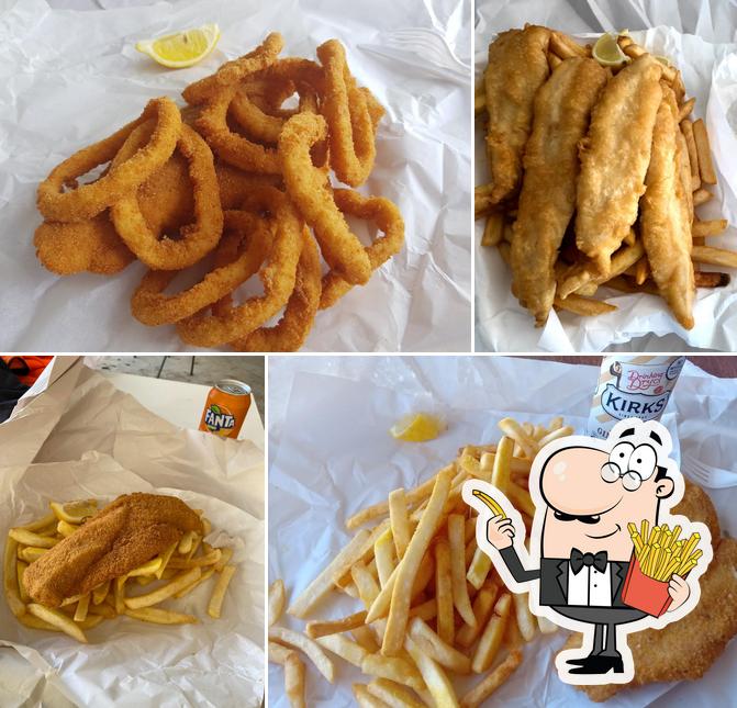 Taste fries at Crustaceans Seafood