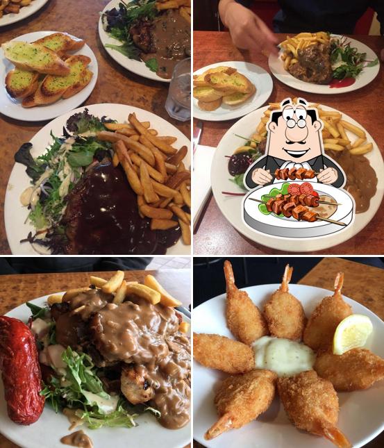 Meals at Cooks Hill Hotel