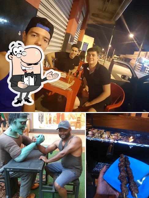 Here's a photo of Entre Amigos Espetos E Petiscos